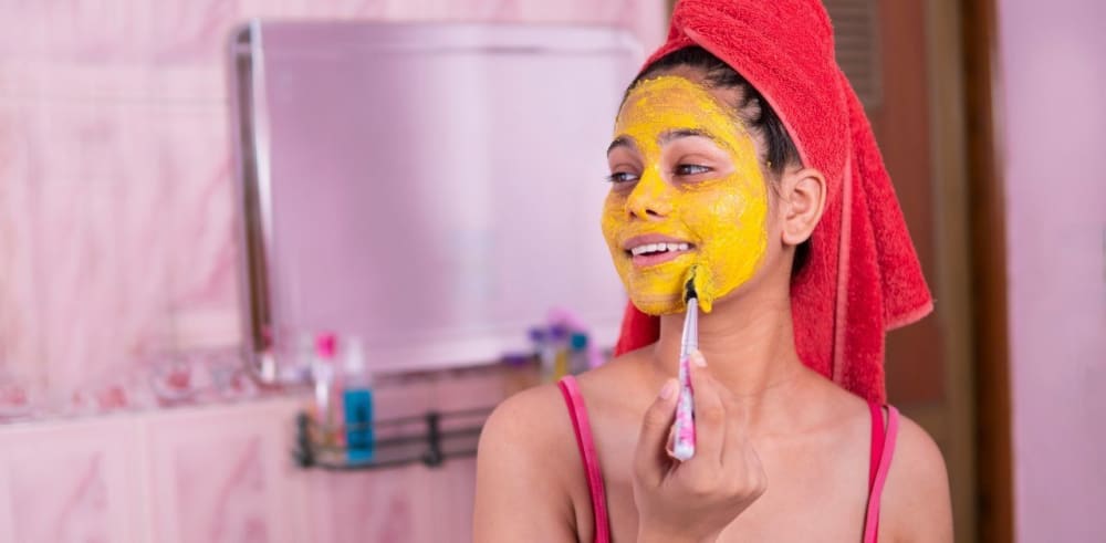 4 Easy to Make Besan Face Packs for All Skin Types